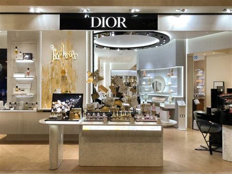 dior bon marche paris|DIOR .